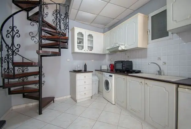 Home & Away Cottage - Mutfak