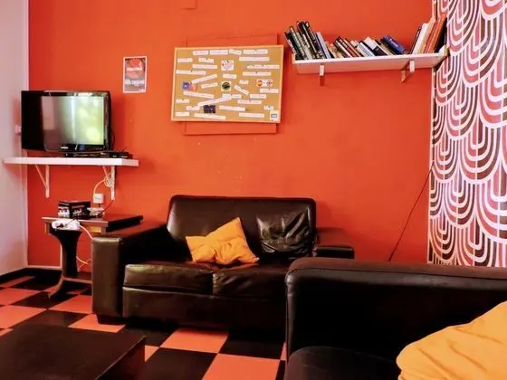 Home Backpackers Valencia by Feetup Hostels - Lobi