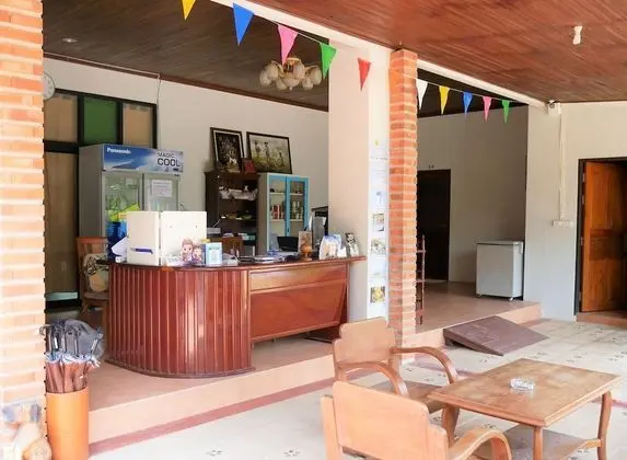 Home At Chan Resort - Lobi
