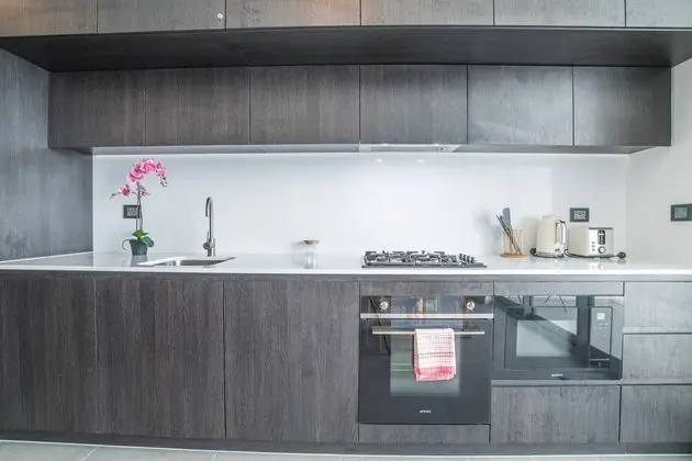 Home With Convenient Location! Close to Train&cbd - İç Mekan