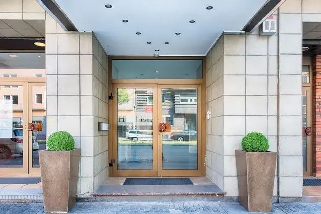 Home Hotel