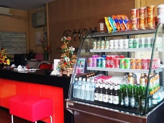 At Home Executive Apartment - Lobi