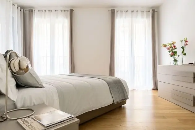 Home At Hotel - Fara