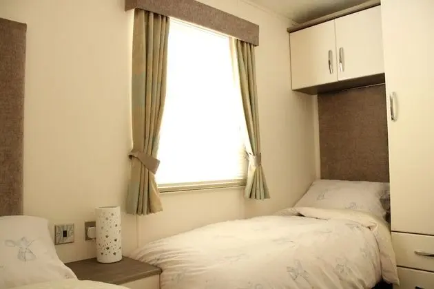 Home From Home Caravan in Lowestoft - Oda