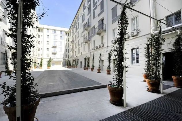 At Home Heart of Milan - Bright City - Öne Çıkan Resim