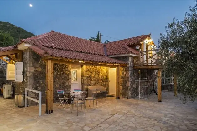 Home Love - Stone House By The Pool - Dış Mekan