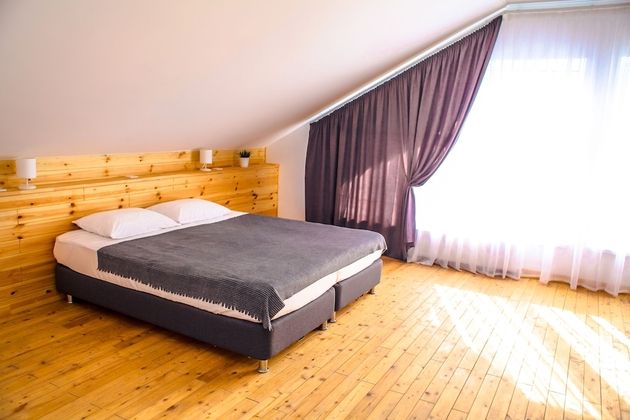Home Hotel