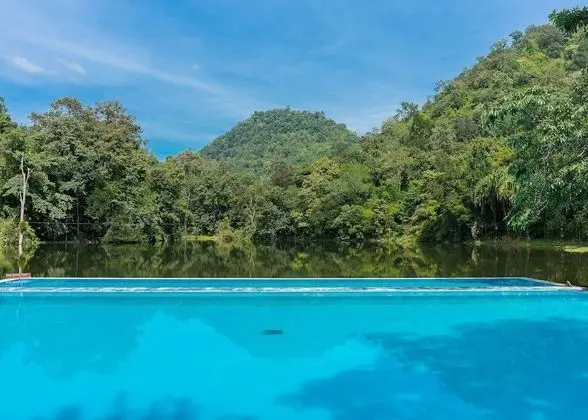 Home Phutoey River Kwai Hotspring & Nature Resort - Havuz
