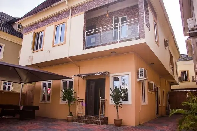 The Home Hotel Restaurant & Bar