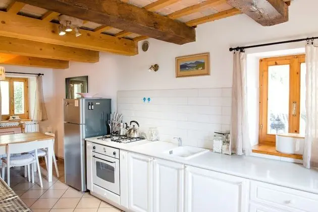 Home set in Olive Grove With Stunning Views - Mutfak