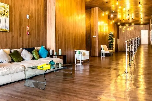 Home Suite Ocean View - Lobi