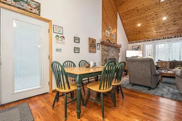 Home Sweet Cabin - Yerinde Yemek