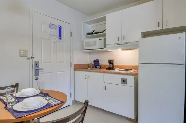 Home Towne Suites - Concord