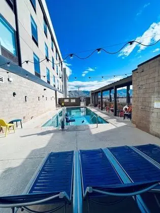 Home2 Suites by Hilton Alamogordo - Havuz