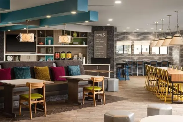 Home2 Suites by Hilton Bend - Lobi