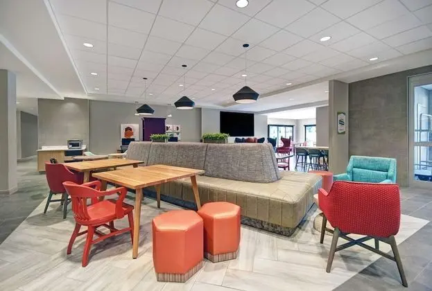 Home2 Suites by Hilton Blacksburg, VA - Lobi