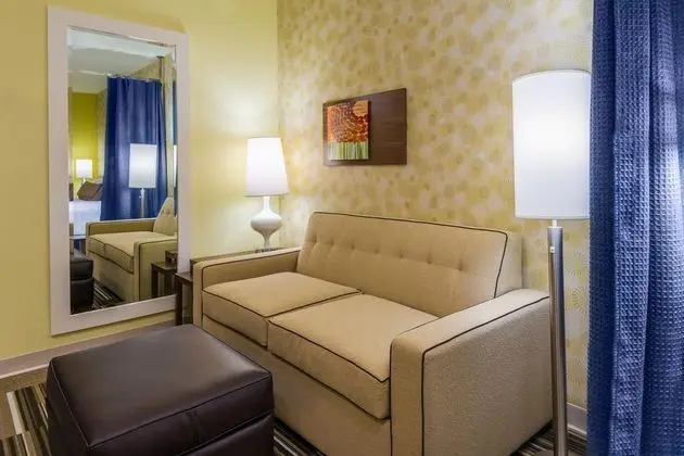 Home2 Suites by Hilton Buffalo Airport