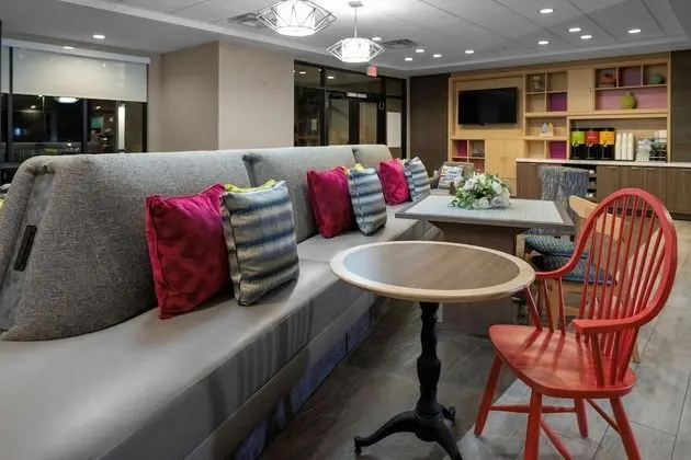 Home2 Suites by Hilton Buford Mall of Georgia - Lobi