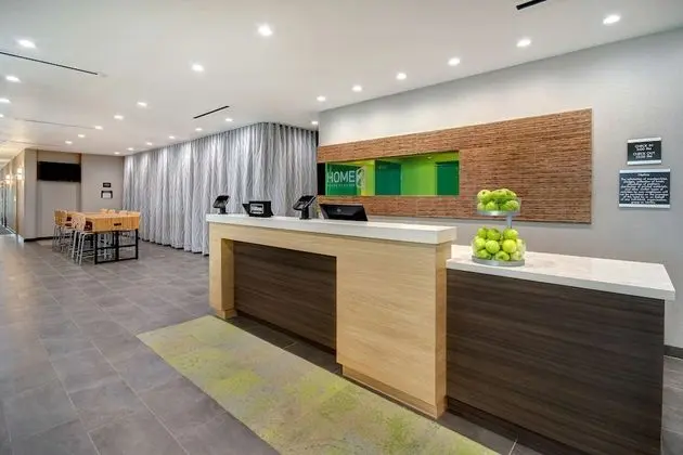 Home2 Suites by Hilton Burleson - Lobi
