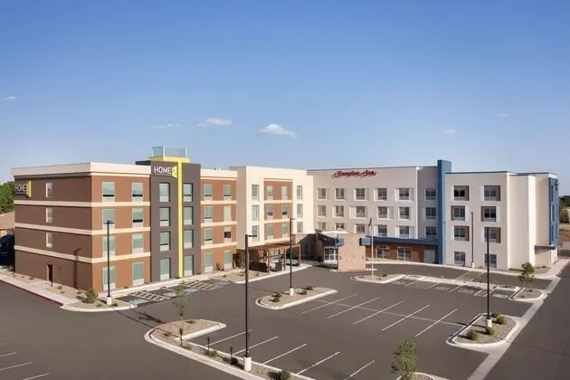 Home2 Suites by Hilton Clovis - Dış Mekan