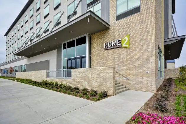 Home2 Suites by Hilton Dallas Downtown/Baylor Scot - Dış Mekan