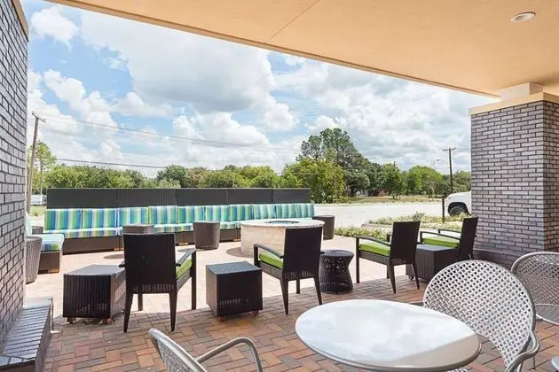 Home2 Suites by Hilton Dallas/Grand Prairie, TX