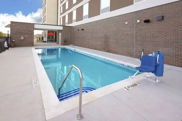 Home2 Suites by Hilton Duncan - Havuz