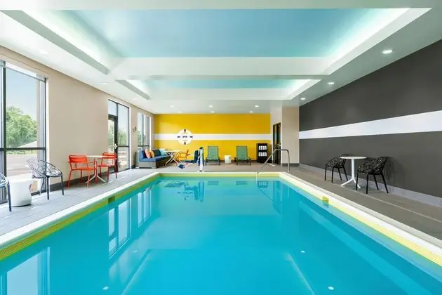 HOME2 SUITES BY HILTON EASTON - Havuz