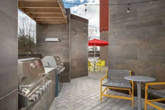 Home2 Suites by Hilton Edison - Dış Mekan