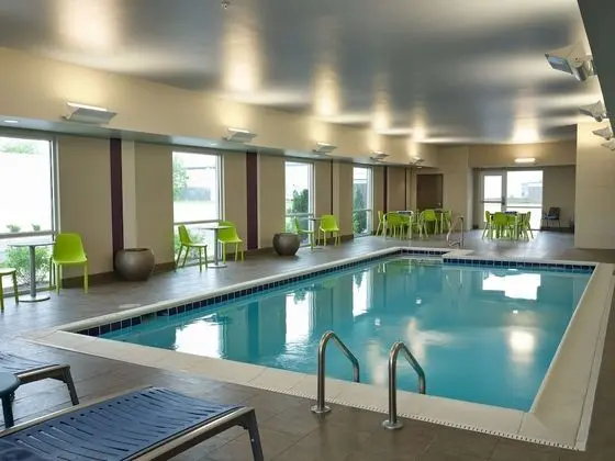 Home2 Suites by Hilton Fishers Indianapolis Northeast, IN - Havuz
