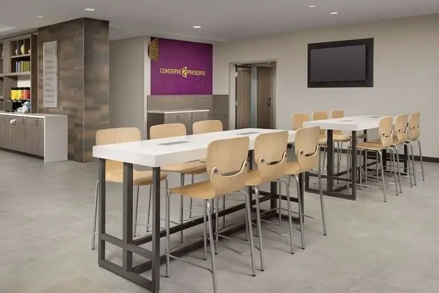 Home2 Suites by Hilton Fort Myers Airport - Lobi