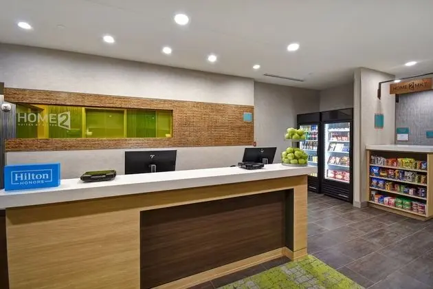 Home2 Suites by Hilton Frankfort - Lobi