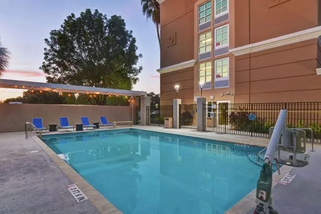 Home2 Suites by Hilton Ft. Lauderdale/Miramar - Havuz
