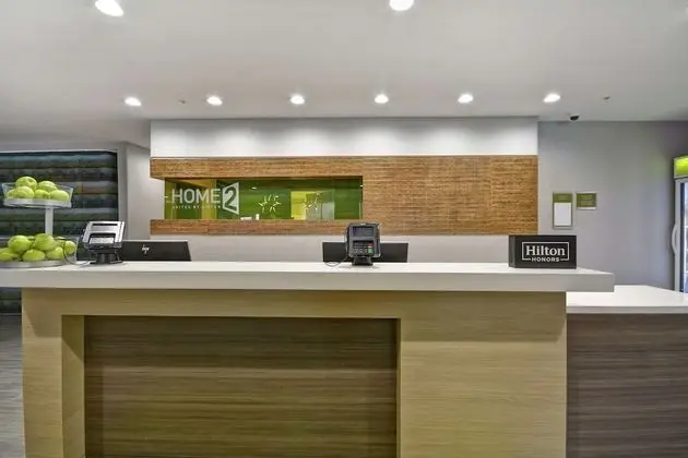 Home2 Suites by Hilton Grand Rapids North - Lobi
