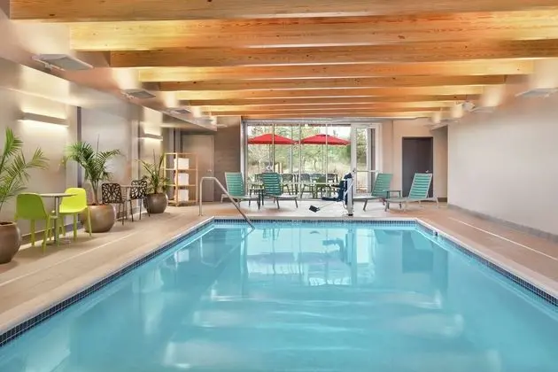 Home2 Suites by Hilton Harrisburg - Havuz