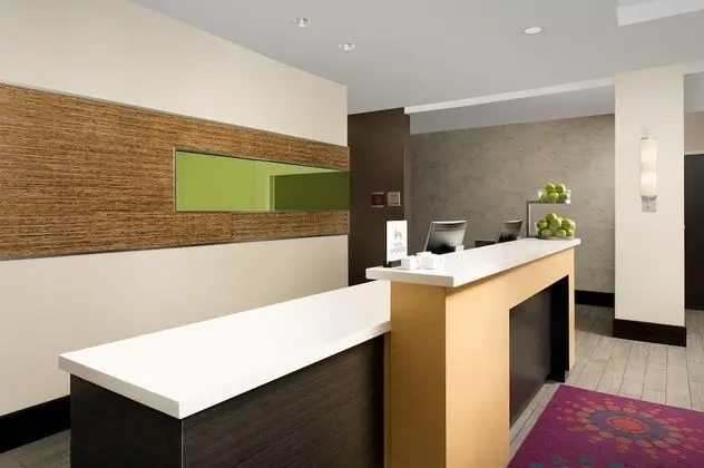 Home2 Suites by Hilton Hattiesburg - Lobi