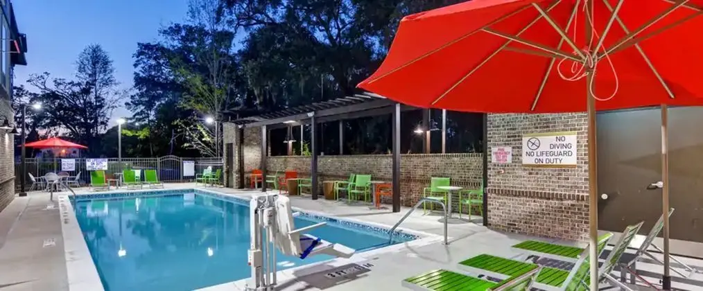 Home2 Suites by Hilton Hilton Head - Havuz