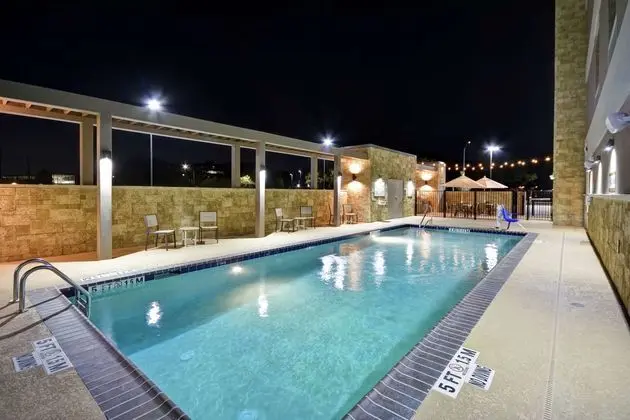 Home2 Suites by Hilton Houston Westchase, TX - Havuz