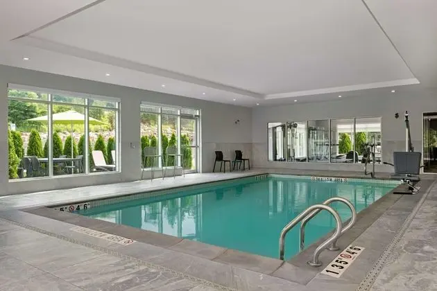 Home2 Suites by Hilton Huntsville - Havuz