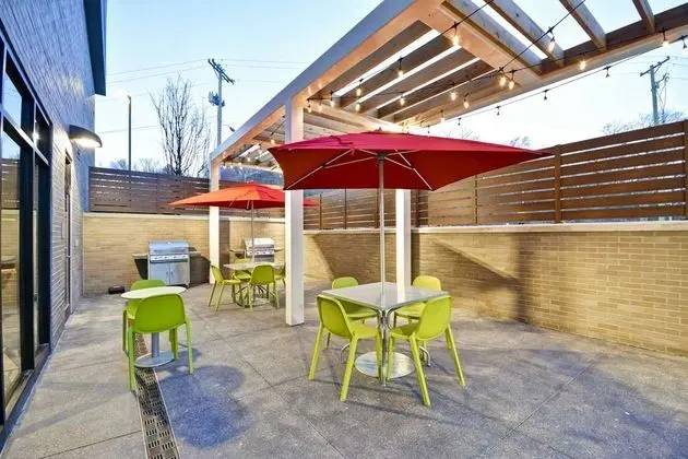 Home2 Suites by Hilton Kansas City KU
