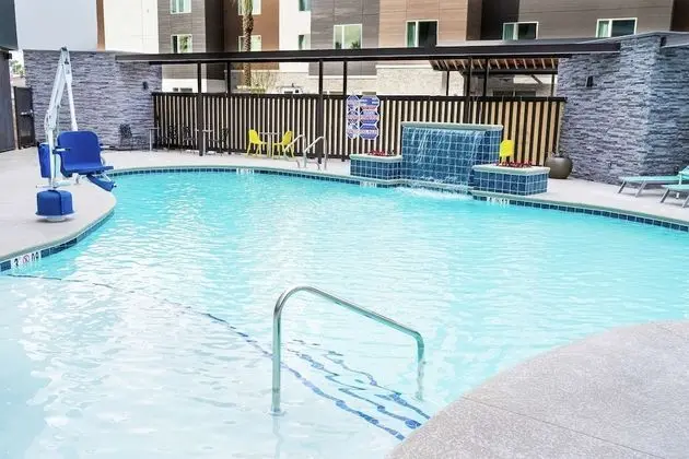 Home2 Suites by Hilton Las Vegas City Center - Havuz