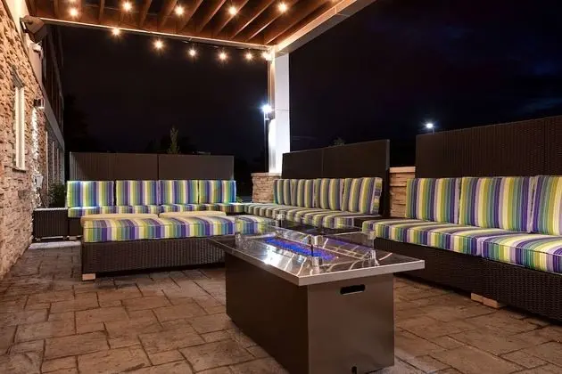 Home2 Suites by Hilton Lincolnshire Chicago - Dış Mekan