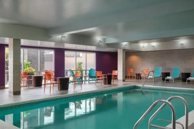 Home2 Suites by Hilton Middletown, NY - Havuz