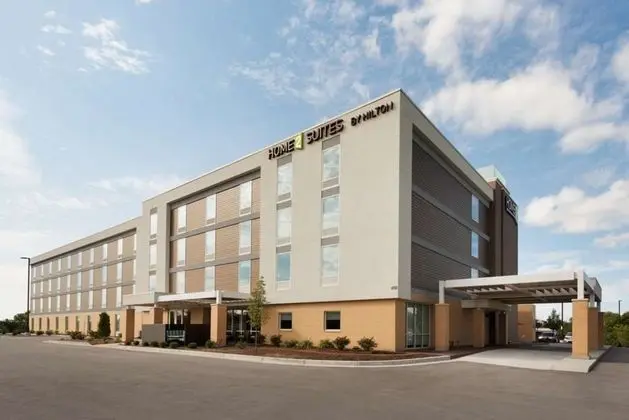Home2 Suites by Hilton Milwaukee/Brookfield, WI