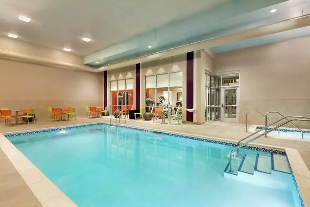 Home2 Suites by Hilton Minneapolis/Bloomington, MN - Havuz