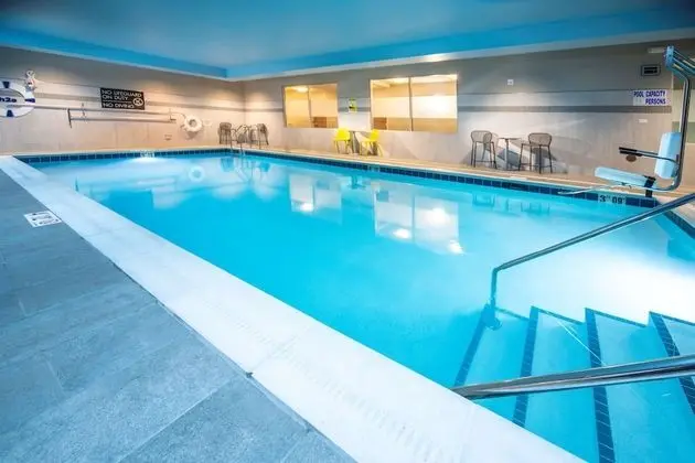 Home2 Suites by Hilton Minneapolis Mall of America - Havuz