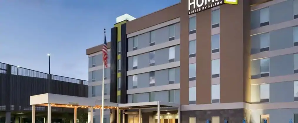 Home2 Suites by Hilton Minneapolis / Roseville, MN