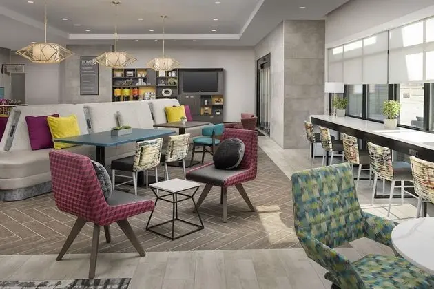Home2 Suites by Hilton North Scottsdale near Mayo Clinic - Lobi