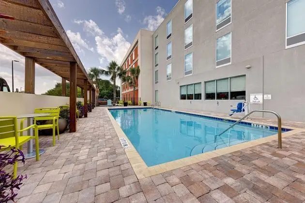 Home2 Suites by Hilton Orlando/International Drive - Havuz