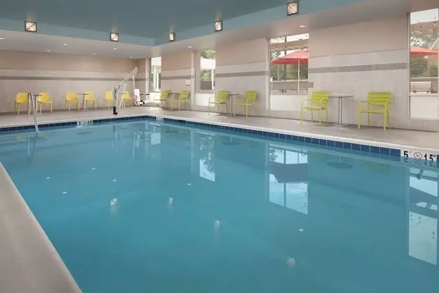 Home2 Suites by Hilton Owings Mills - Havuz
